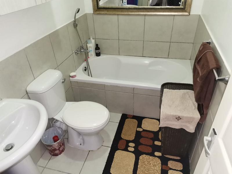 2 Bedroom Property for Sale in Island View Western Cape